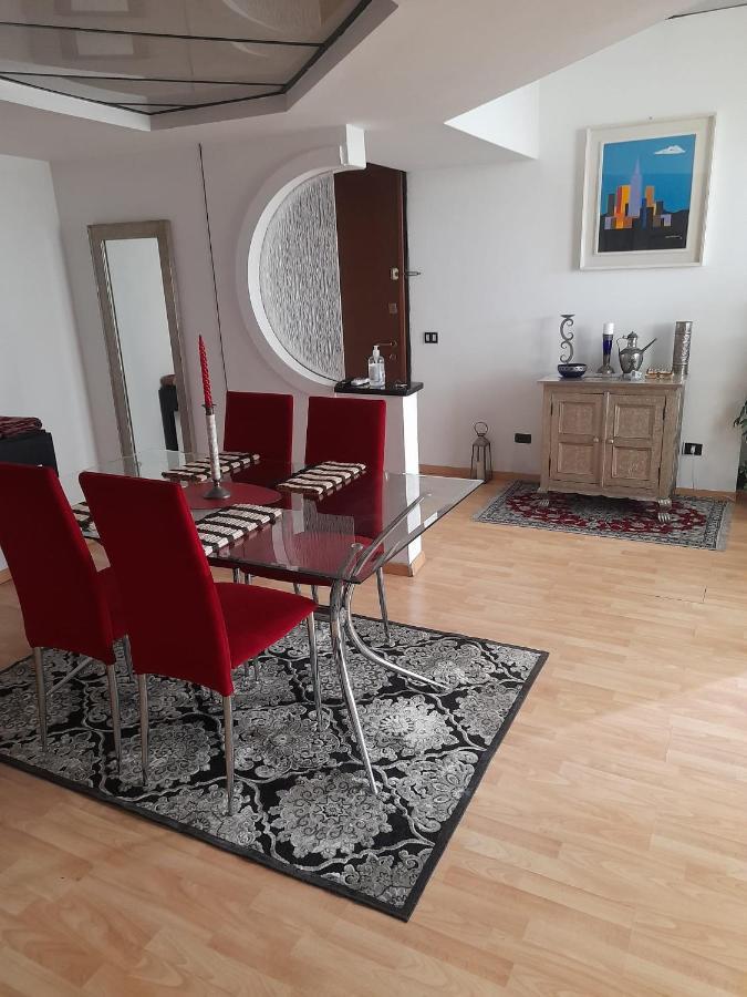 Corte Lambruschini Central Apartment With Free Covered Parking Genova Eksteriør bilde