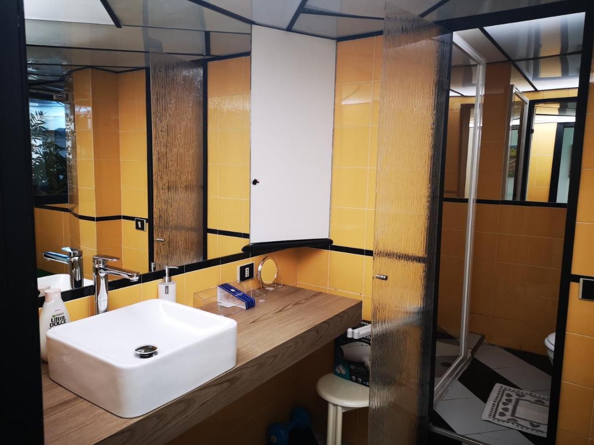 Corte Lambruschini Central Apartment With Free Covered Parking Genova Eksteriør bilde